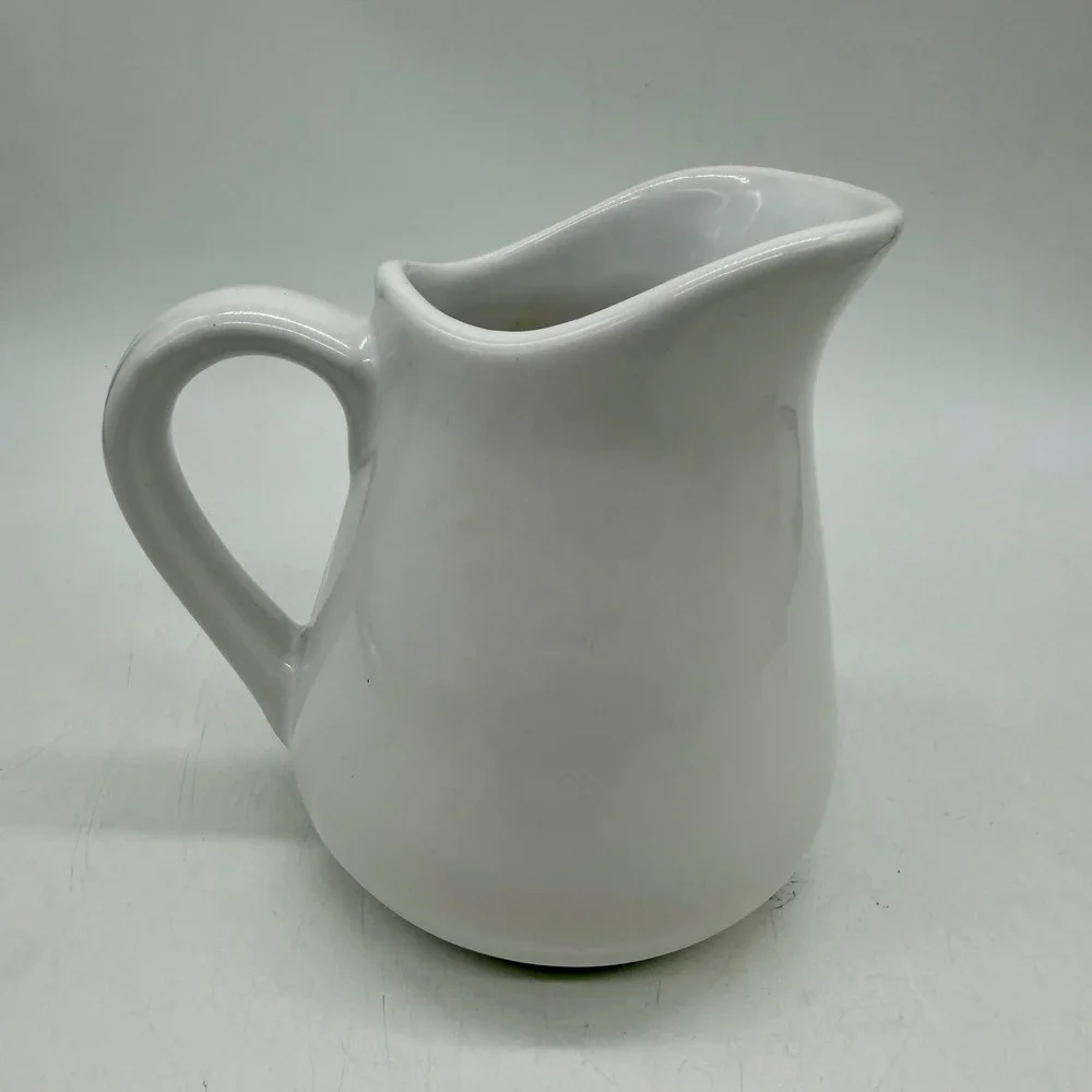 White Ceramic Pitcher Creamer Gravy Boat Farmhouse Style Kitchenware Excellent